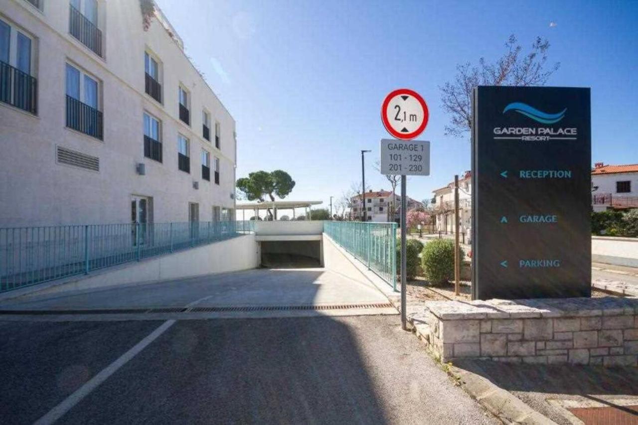 Lux Pool Suite Umag Exterior foto