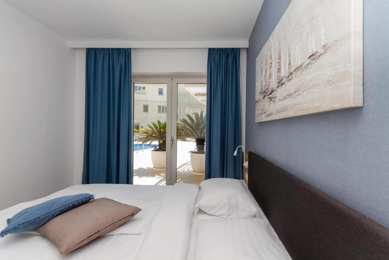 Lux Pool Suite Umag Exterior foto
