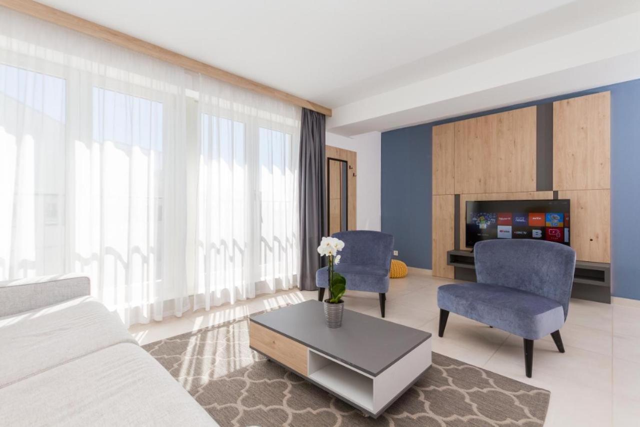 Lux Pool Suite Umag Exterior foto