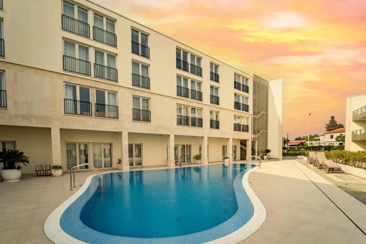 Lux Pool Suite Umag Exterior foto